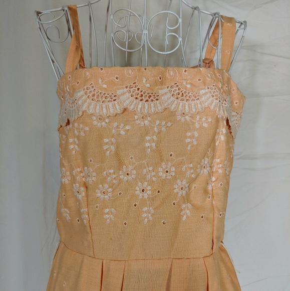 1970s Vintage Handmade Maxi Sundress in Peach - Picture 6 of 8